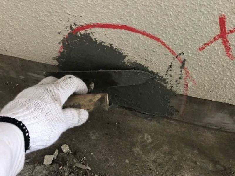 下地補修工事の様子